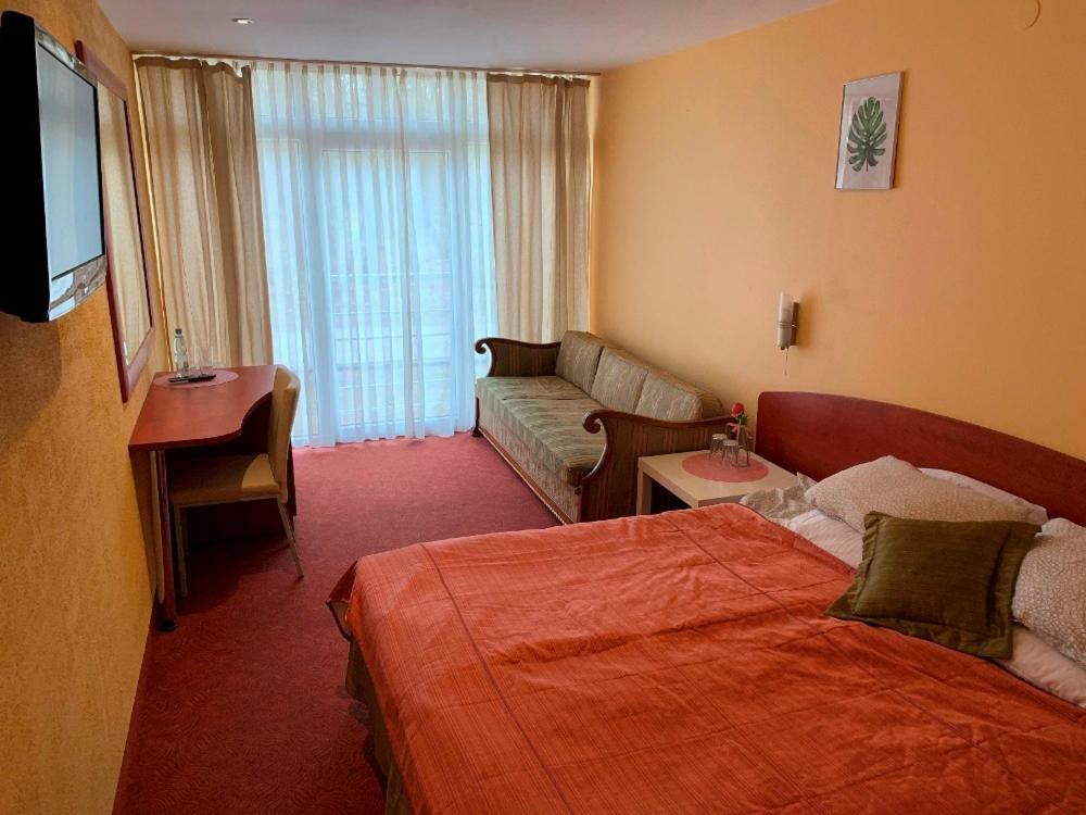 Resort Piaseczno Rozplucie Luaran gambar
